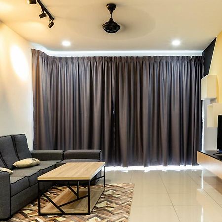Southwest Designer Suite By D Imperio Homestay Penang Байан-Лепас Экстерьер фото